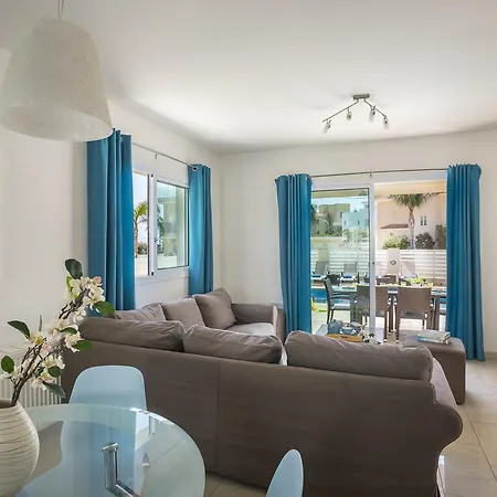 Villa Katia 15 Protarász