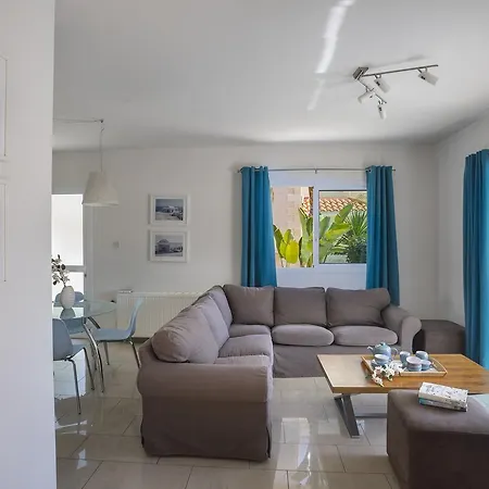 Villa Katia 15 Protarász